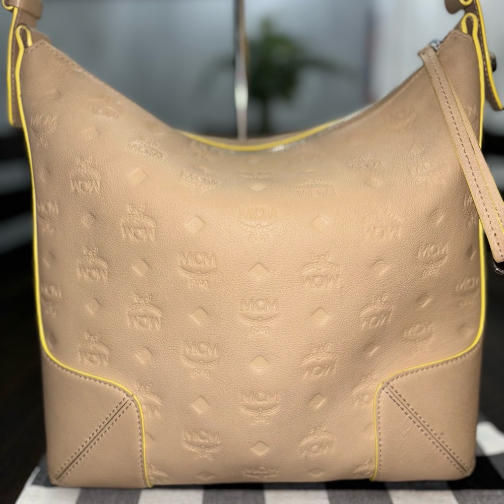 MCM Klara Shoulder leather Bag with Yellow Trim - Picture 14 of 15